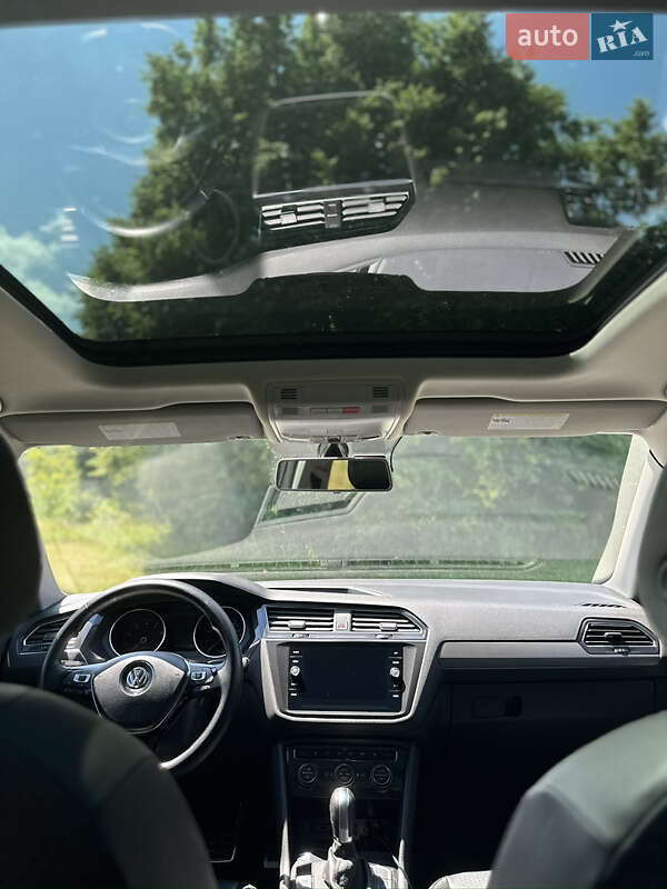 Внедорожник / Кроссовер Volkswagen Tiguan 2018 в Лохвице