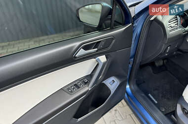 Внедорожник / Кроссовер Volkswagen Tiguan 2018 в 