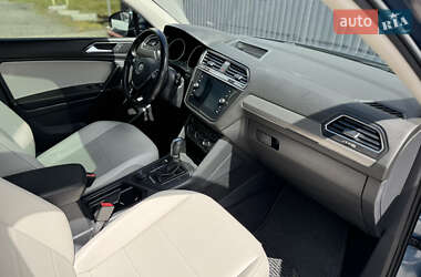 Внедорожник / Кроссовер Volkswagen Tiguan 2018 в 