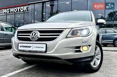 Внедорожник / Кроссовер Volkswagen Tiguan 2010 в 