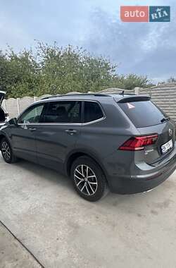 Внедорожник / Кроссовер Volkswagen Tiguan 2019 в Полтаве