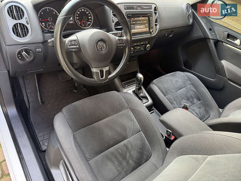Внедорожник / Кроссовер Volkswagen Tiguan 2013 в Хусте