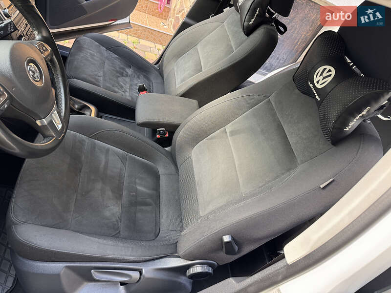 Внедорожник / Кроссовер Volkswagen Tiguan 2013 в Хусте