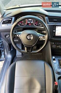 Внедорожник / Кроссовер Volkswagen Tiguan 2018 в 