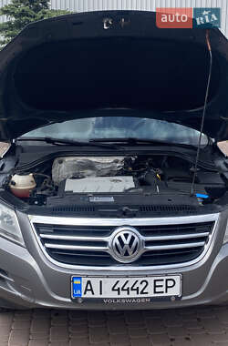Внедорожник / Кроссовер Volkswagen Tiguan 2010 в 