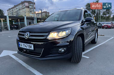 Внедорожник / Кроссовер Volkswagen Tiguan 2015 в Днепре