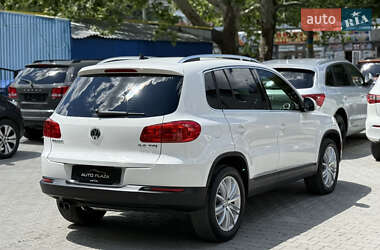 Внедорожник / Кроссовер Volkswagen Tiguan 2013 в 