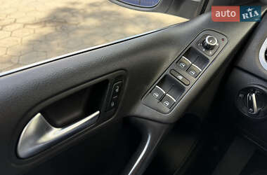 Внедорожник / Кроссовер Volkswagen Tiguan 2013 в 