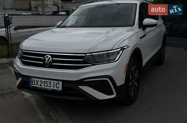 Внедорожник / Кроссовер Volkswagen Tiguan 2022 в 