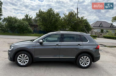 Внедорожник / Кроссовер Volkswagen Tiguan 2018 в 