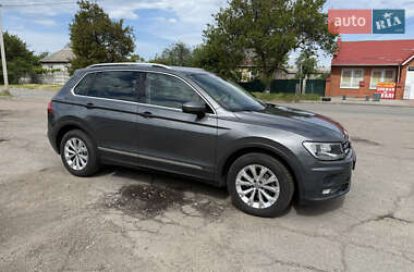 Внедорожник / Кроссовер Volkswagen Tiguan 2018 в 