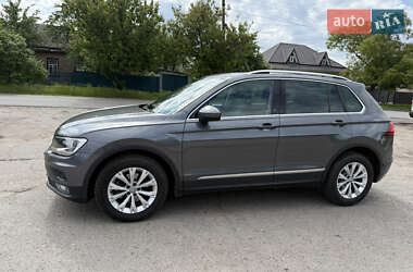 Внедорожник / Кроссовер Volkswagen Tiguan 2018 в 