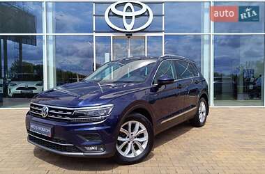 Внедорожник / Кроссовер Volkswagen Tiguan 2017 в Киеве