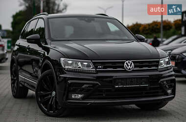 Внедорожник / Кроссовер Volkswagen Tiguan 2020 в 
