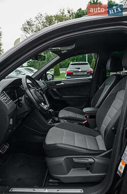 Внедорожник / Кроссовер Volkswagen Tiguan 2020 в 