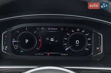 Внедорожник / Кроссовер Volkswagen Tiguan 2020 в 