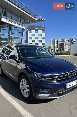 Позашляховик / Кросовер Volkswagen Tiguan 2017 в Харкові