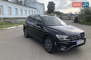 Внедорожник / Кроссовер Volkswagen Tiguan 2019 в Киеве