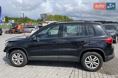 Позашляховик / Кросовер Volkswagen Tiguan 2016 в 