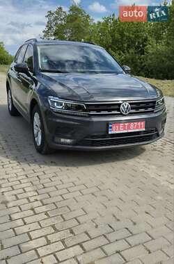 Позашляховик / Кросовер Volkswagen Tiguan 2018 в 
