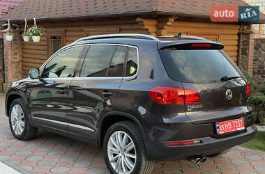 Позашляховик / Кросовер Volkswagen Tiguan 2016 в 