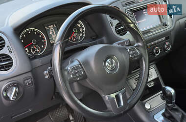 Позашляховик / Кросовер Volkswagen Tiguan 2016 в 