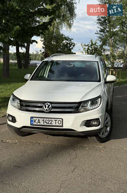 Внедорожник / Кроссовер Volkswagen Tiguan 2014 в Киеве