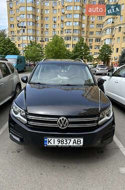 Внедорожник / Кроссовер Volkswagen Tiguan 2016 в Киеве