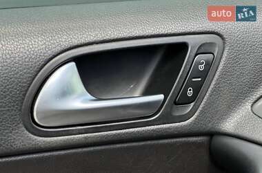 Позашляховик / Кросовер Volkswagen Tiguan 2013 в 