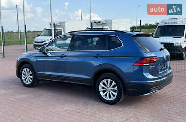 Позашляховик / Кросовер Volkswagen Tiguan 2019 в 