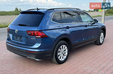 Позашляховик / Кросовер Volkswagen Tiguan 2019 в 