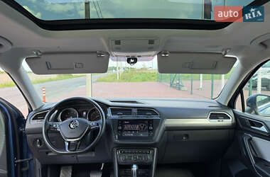 Позашляховик / Кросовер Volkswagen Tiguan 2019 в 