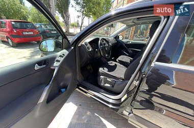 Внедорожник / Кроссовер Volkswagen Tiguan 2008 в 