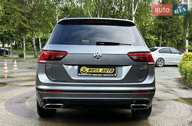 Внедорожник / Кроссовер Volkswagen Tiguan 2017 в 