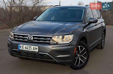 Позашляховик / Кросовер Volkswagen Tiguan 2019 в 
