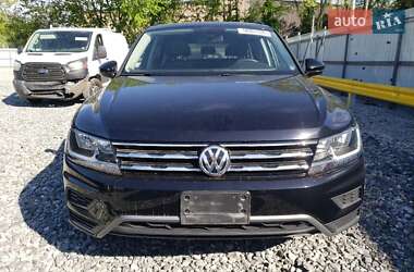 Внедорожник / Кроссовер Volkswagen Tiguan 2020 в 