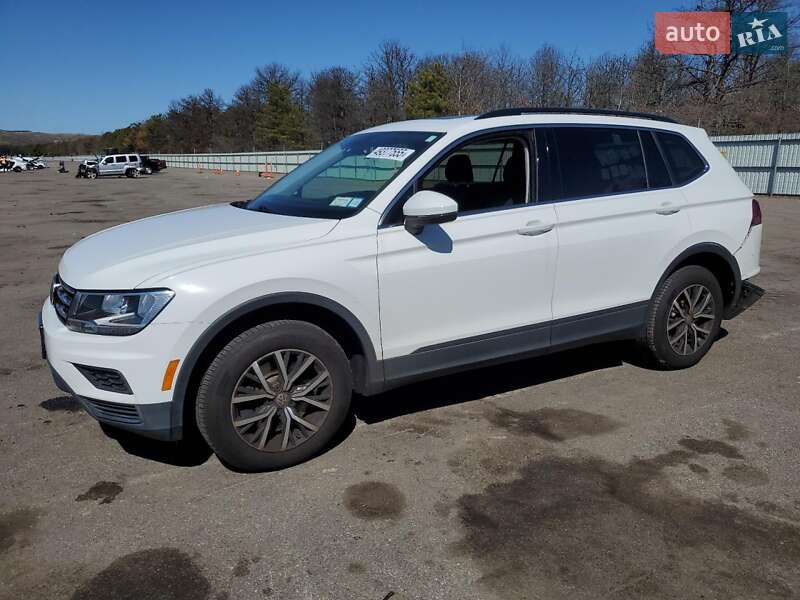 Внедорожник / Кроссовер Volkswagen Tiguan 2019 в 