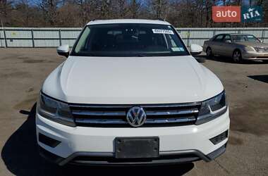 Внедорожник / Кроссовер Volkswagen Tiguan 2019 в 