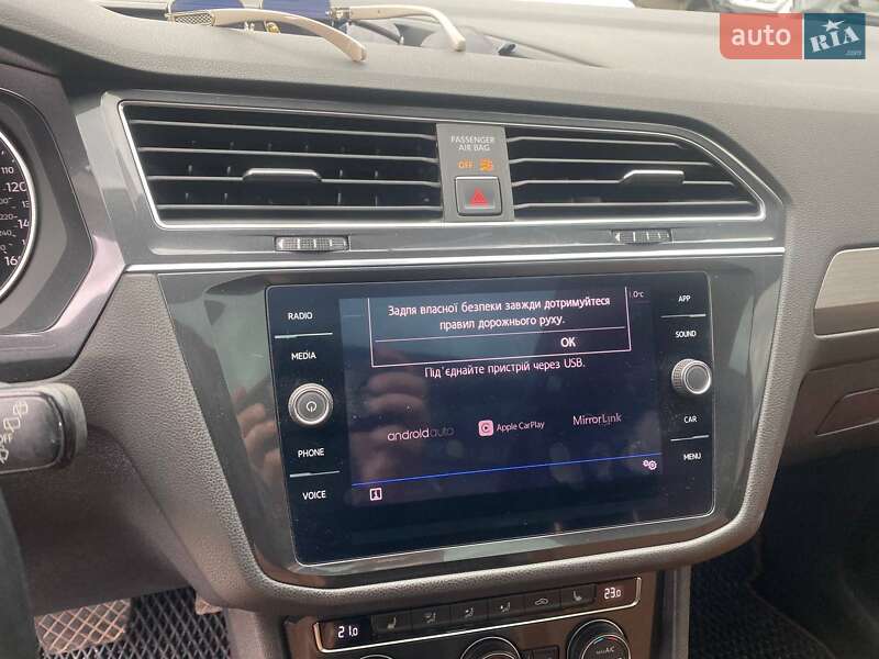 Внедорожник / Кроссовер Volkswagen Tiguan 2017 в Львове