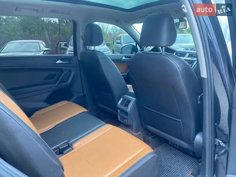 Внедорожник / Кроссовер Volkswagen Tiguan 2017 в Львове