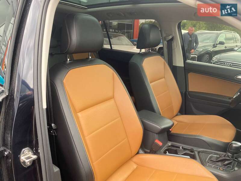 Внедорожник / Кроссовер Volkswagen Tiguan 2017 в Львове