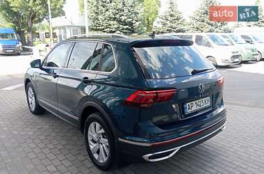 Внедорожник / Кроссовер Volkswagen Tiguan 2021 в 