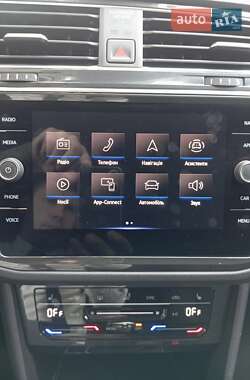 Внедорожник / Кроссовер Volkswagen Tiguan 2021 в 