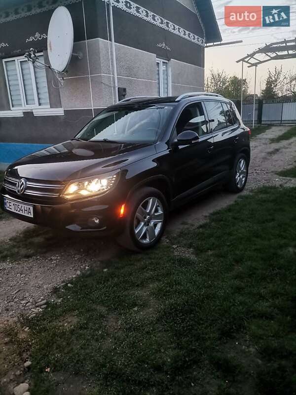 Внедорожник / Кроссовер Volkswagen Tiguan 2013 в 