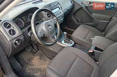 Внедорожник / Кроссовер Volkswagen Tiguan 2012 в 