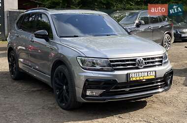 Внедорожник / Кроссовер Volkswagen Tiguan 2020 в Львове