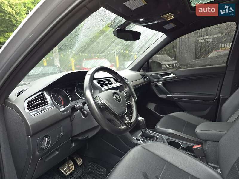 Внедорожник / Кроссовер Volkswagen Tiguan 2020 в Львове