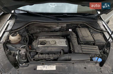 Внедорожник / Кроссовер Volkswagen Tiguan 2011 в 