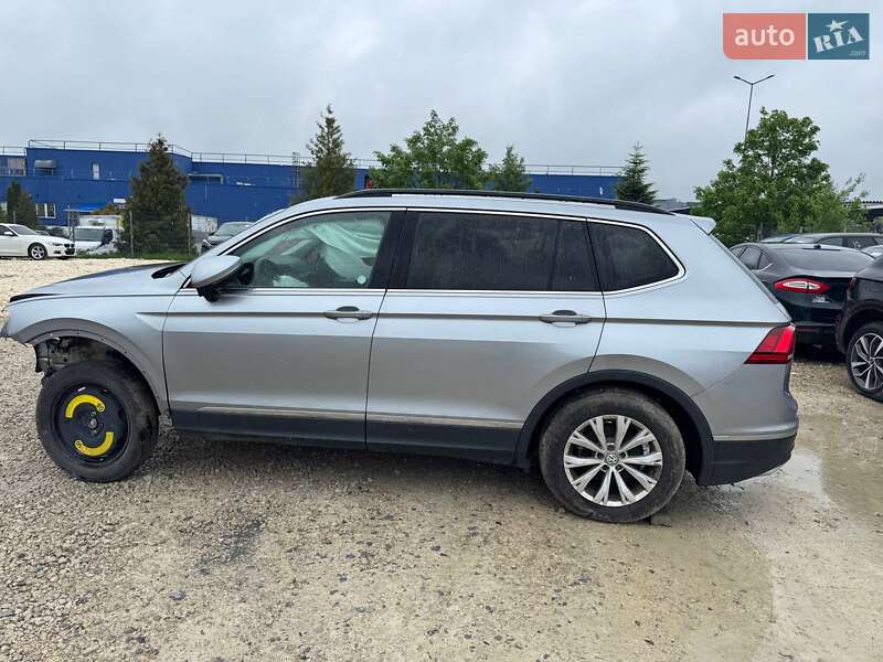 Позашляховик / Кросовер Volkswagen Tiguan 2019 в Львові