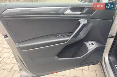 Позашляховик / Кросовер Volkswagen Tiguan 2020 в 